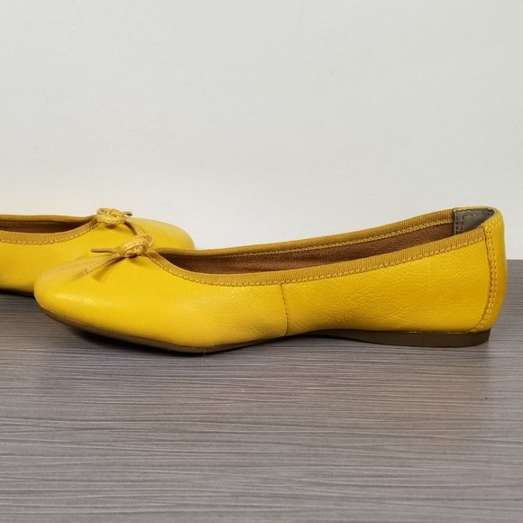 Born Brin Ballet Flat, Yellow Leather, Womens Size 6 M - Picture 6 of 10